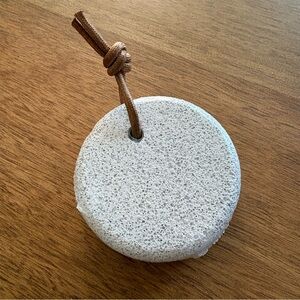 Natural Pumice Stone Exfoliating Buffer
